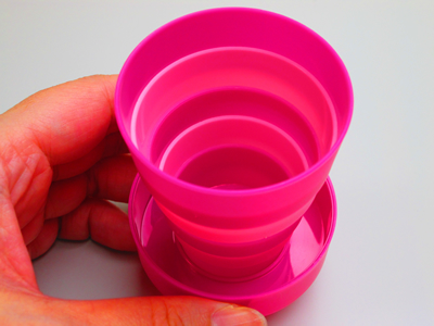 コップの状態です。コスメ関連や旅行関連などのノベルティにいかがでしょうか?