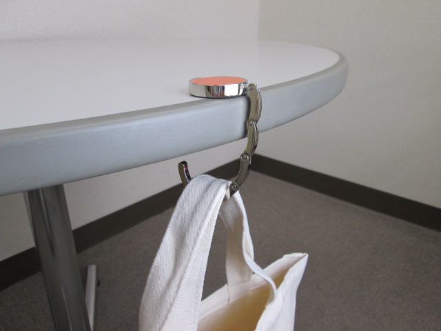 ノベルティ:バッグハンガー(1P)