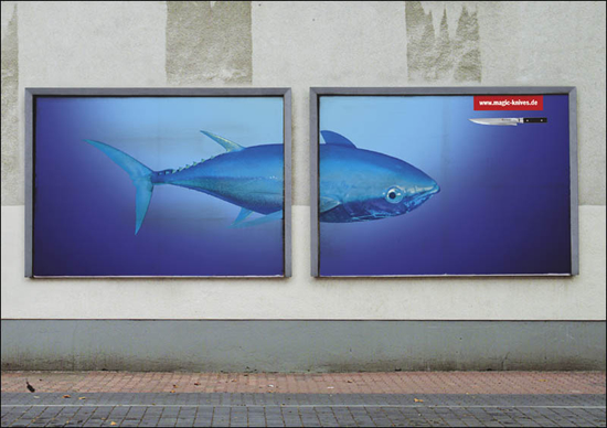 キッチンナイフ(Magic Knife)の屋外広告。大きなマグロも真っ二つ、優れた切れ味を上手に表現しています。<ドイツ>