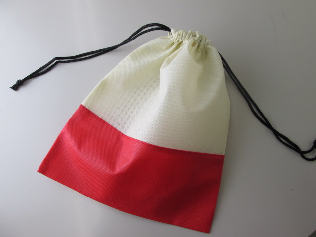 ノベルティ:ツートン不織布巾着 Aレッド