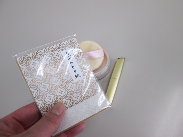 ノベルティ:あぶらとり紙 10枚(台紙入)