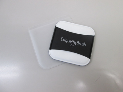ノベルティ:エチケットブラシポケット型ミニ