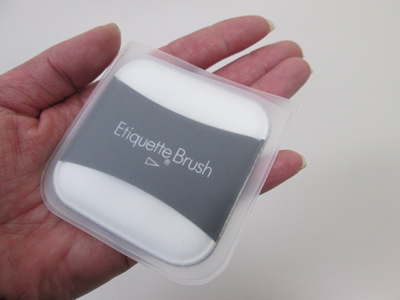 ノベルティ:エチケットブラシポケット型ミニ