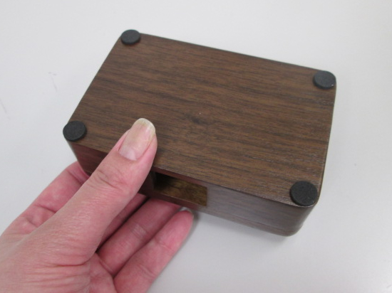 ノベルティ:名刺ボックス