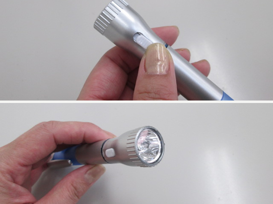 ノベルティ:ツインライトボールペン