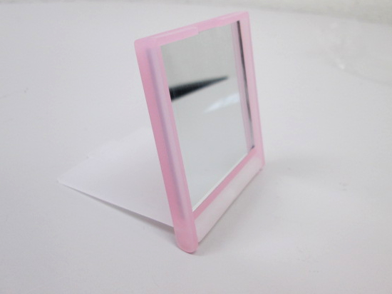 ノベルティ:UVエチケットミラー ファジーピンク