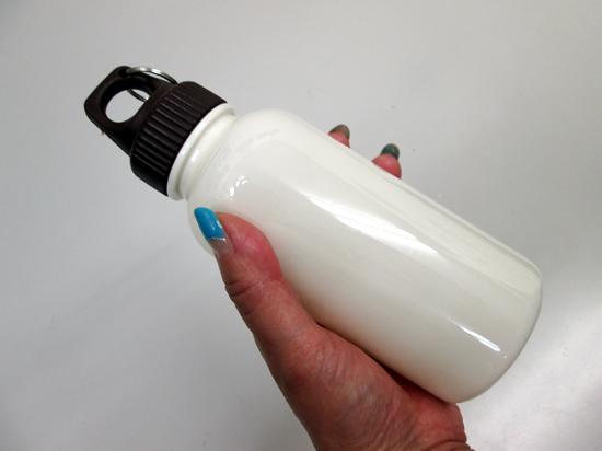 ノベルティ:カラビナ付カラフルボトル 350ml ホワイト