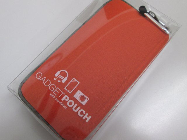 ノベルティ:カラビナ付 ガジェットポーチ アソート