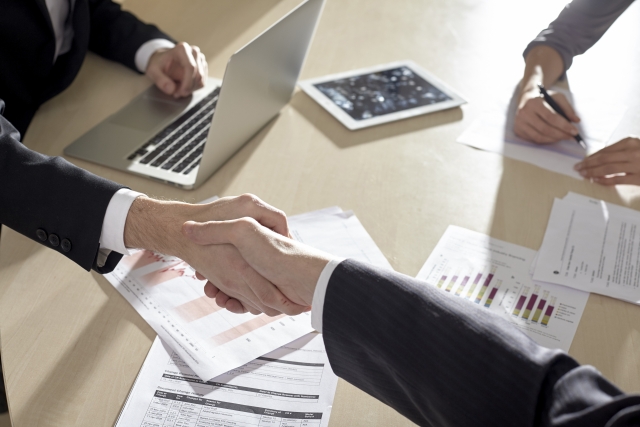 今さら聞けない!ビジネスあるある横文字・カタカナ用語 厳選10