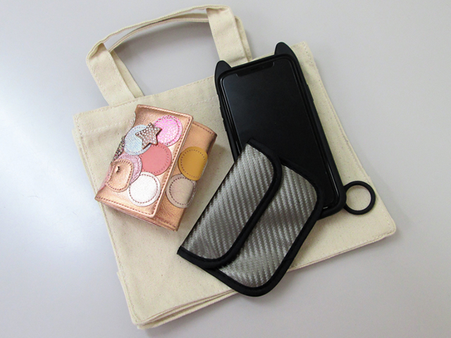 ノベルティ:電波遮断ポーチ アソート